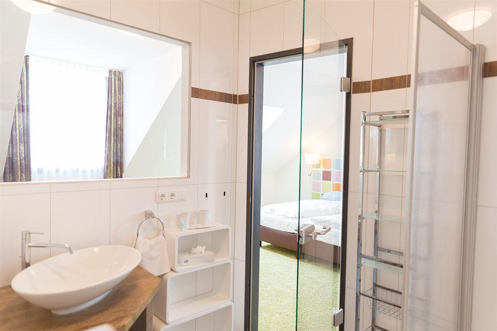 Hotel Arooma Erding Exterior photo