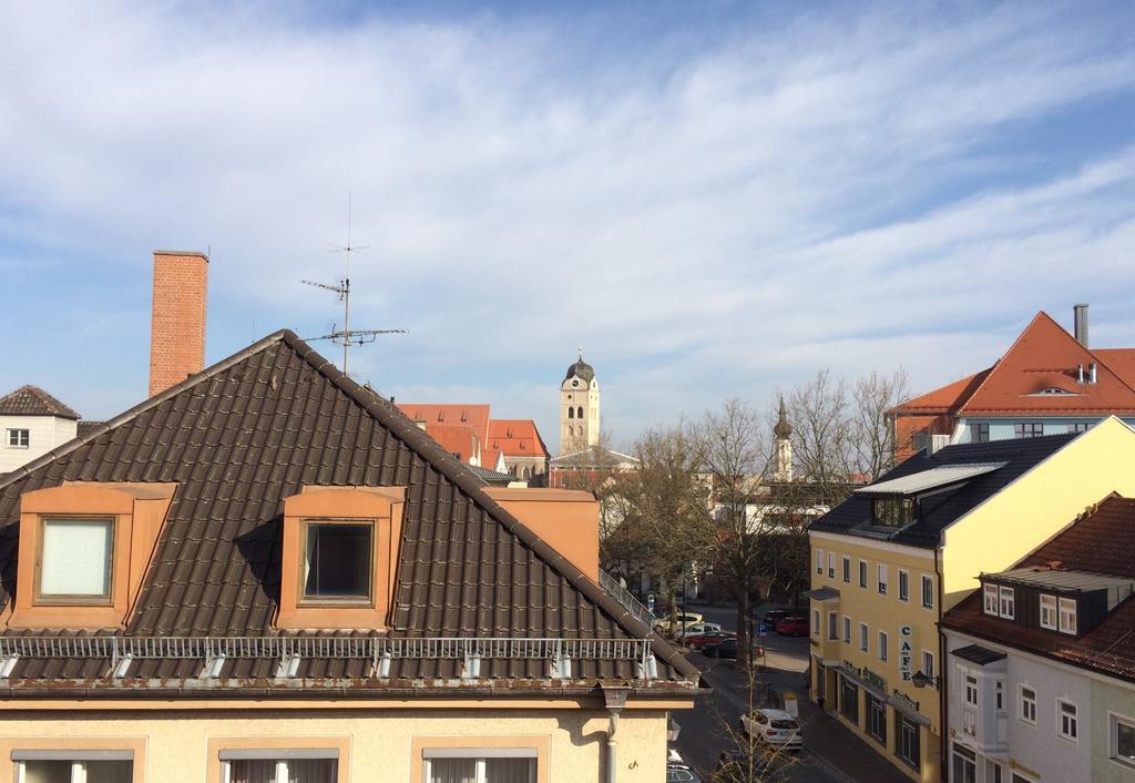 Hotel Arooma Erding Exterior photo