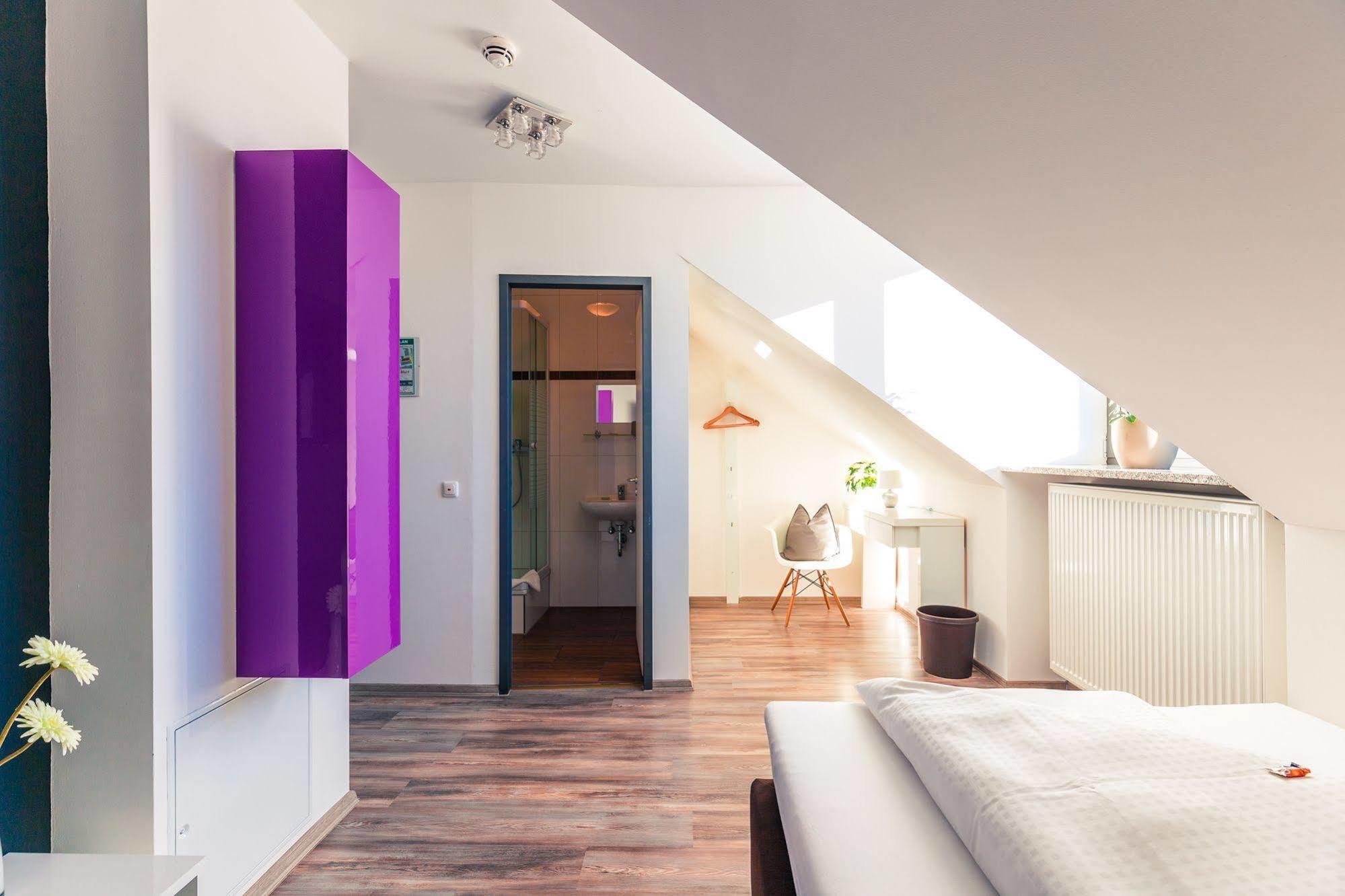 Hotel Arooma Erding Exterior photo