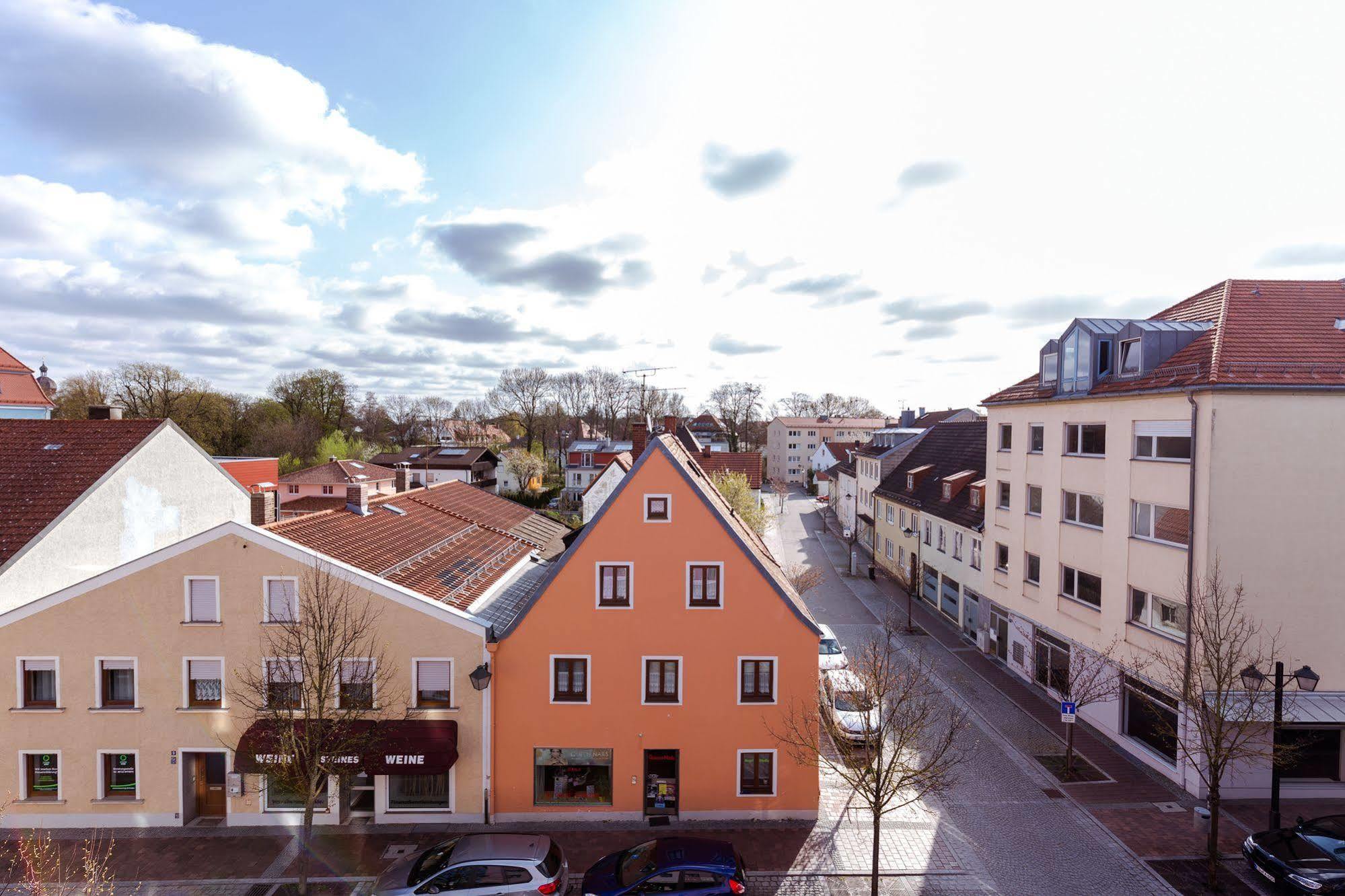 Hotel Arooma Erding Exterior photo