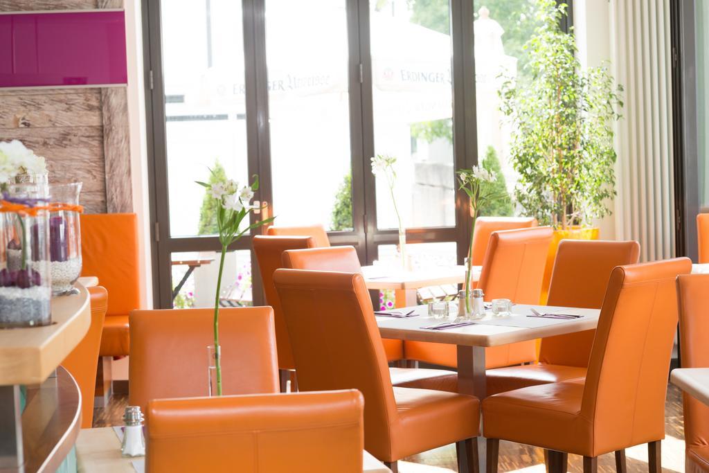 Hotel Arooma Erding Exterior photo